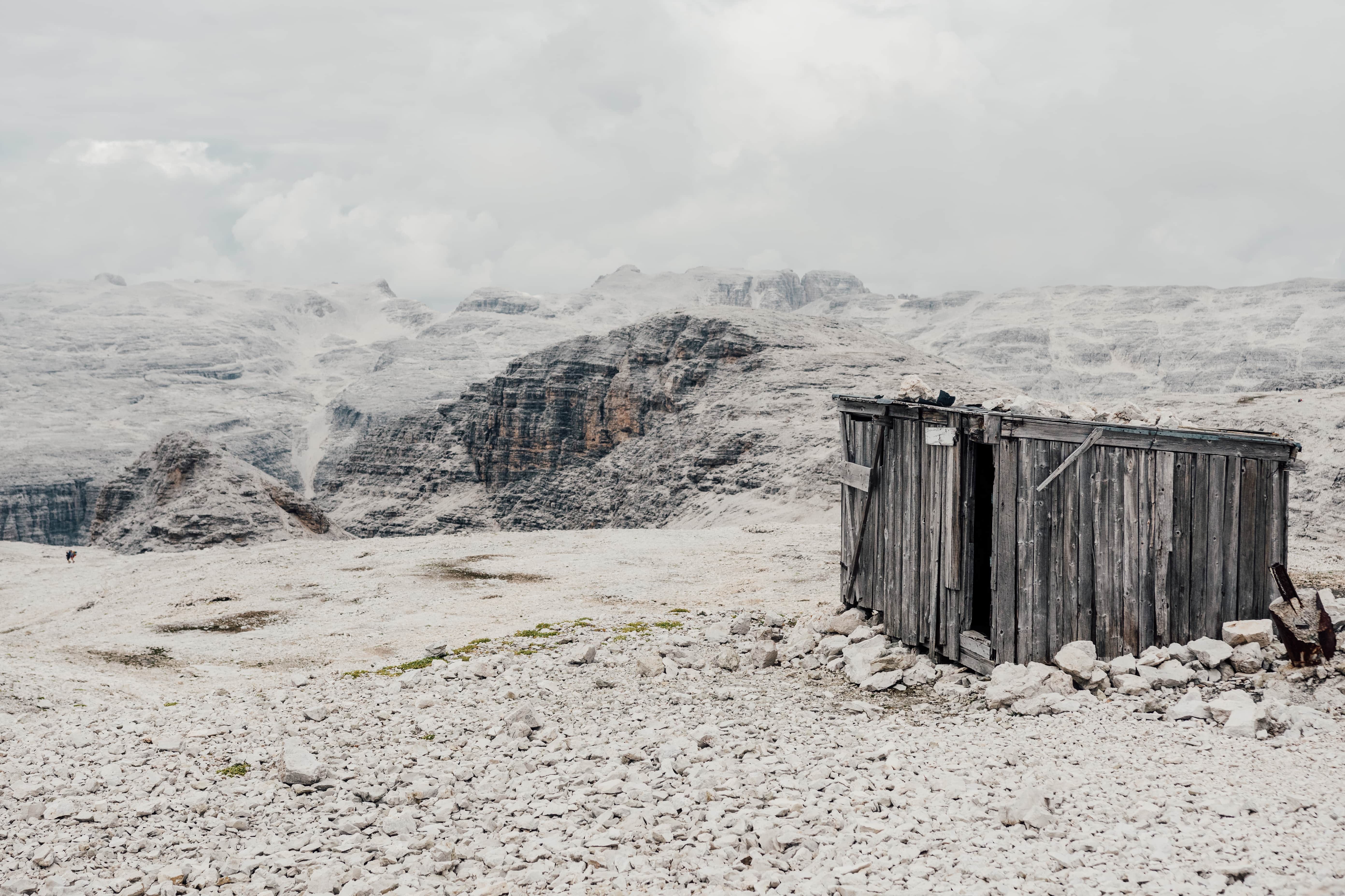 Piz BoÚ - cabane abandonnée|big